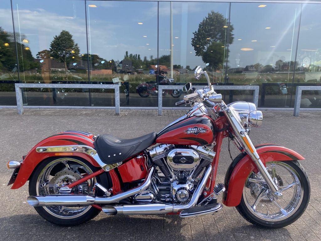 Cruiser Softail CVO Convertible met slechts 7.136km  Cruiser Softail CVO Convertible met slechts 7.136km