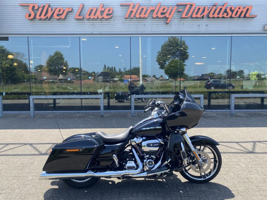  Road Glide met slechts 12.005km