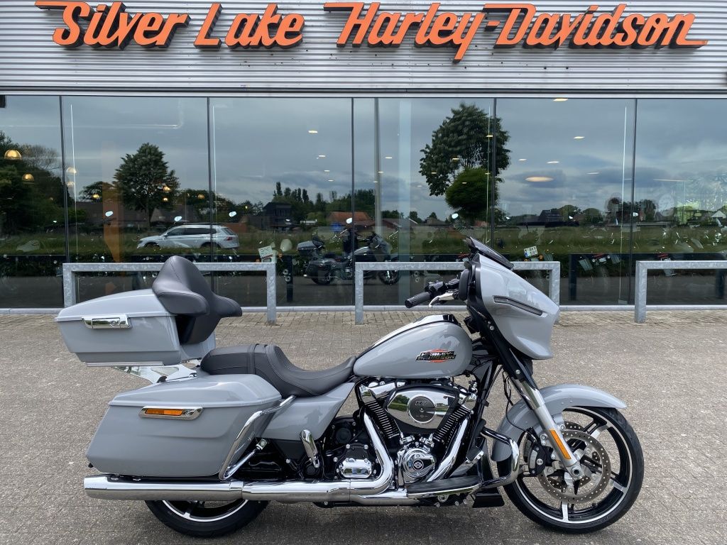  New Generation Street Glide met slechts 2570km