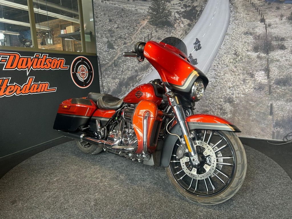  FLHXSE CVO STREET GLIDE