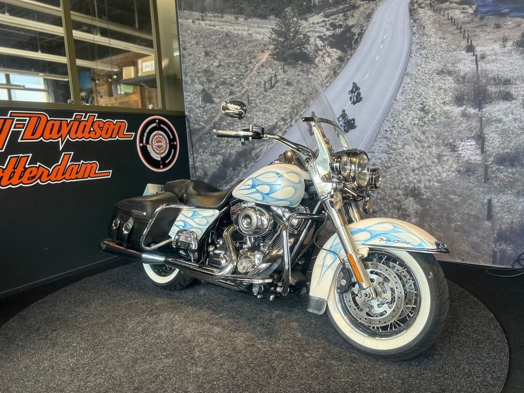  FLHRC Road King Classic