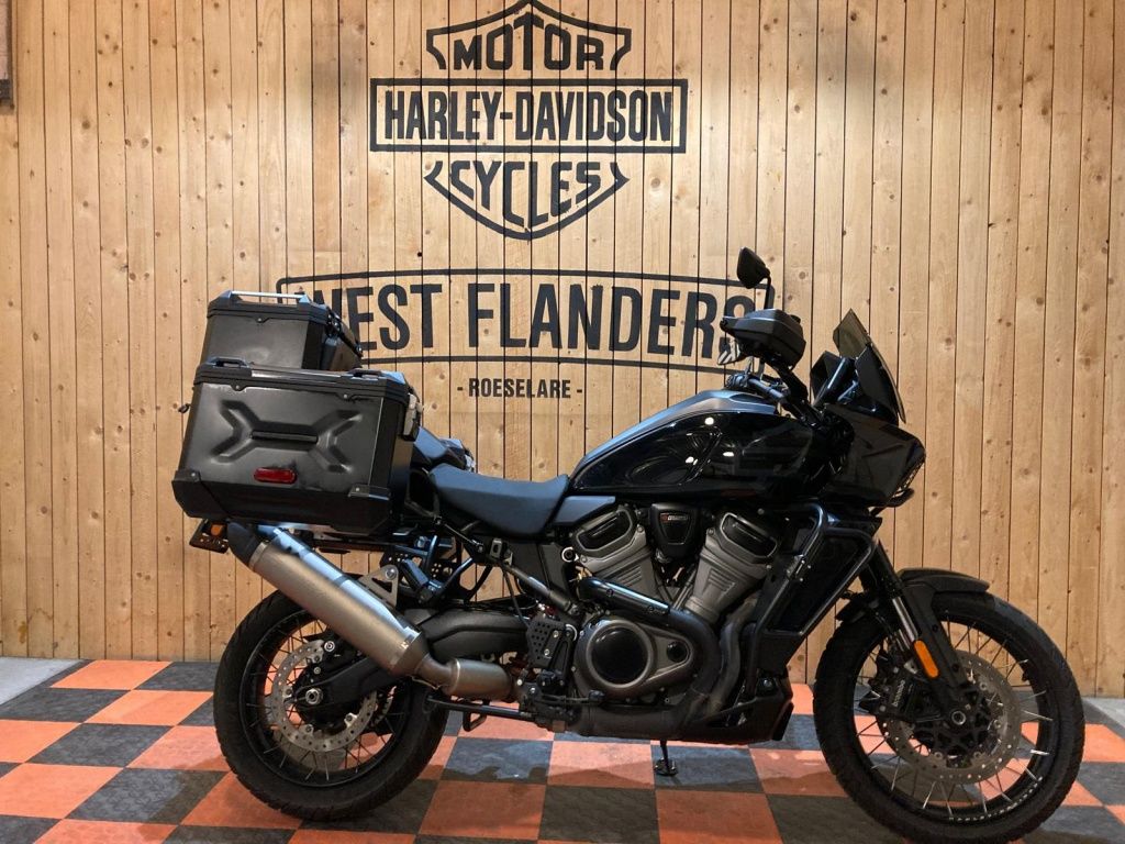  Pan Americ 1250 Special