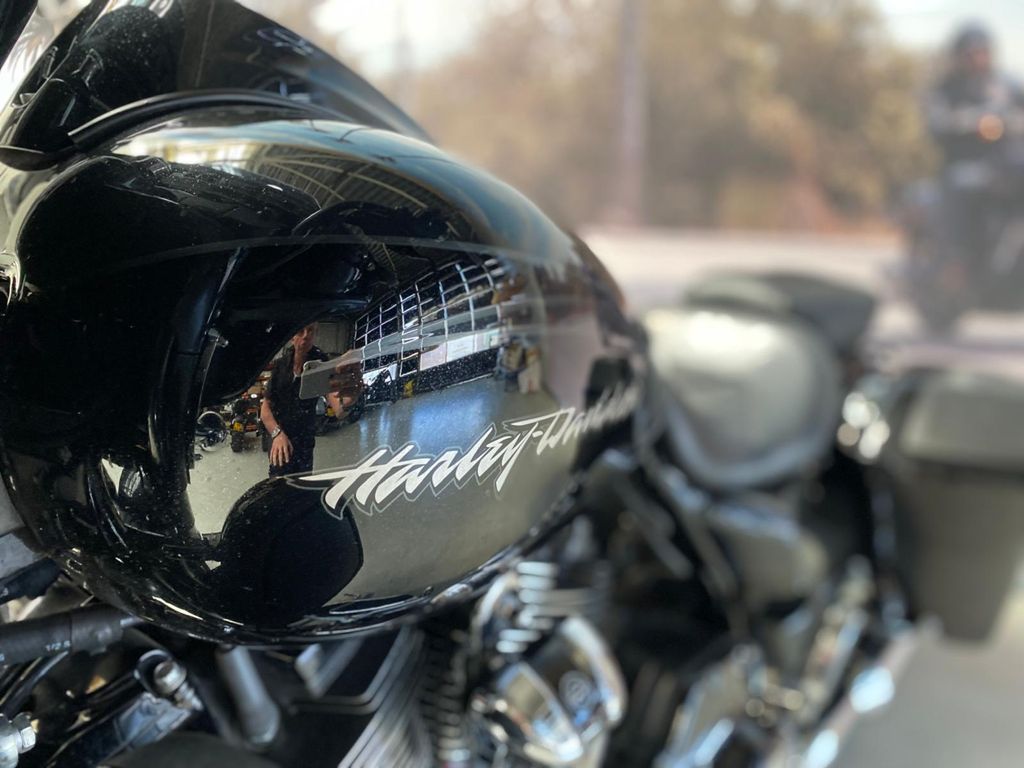 Cvo 1868 75KW STREET GLIDE  Cvo 1868 75KW STREET GLIDE