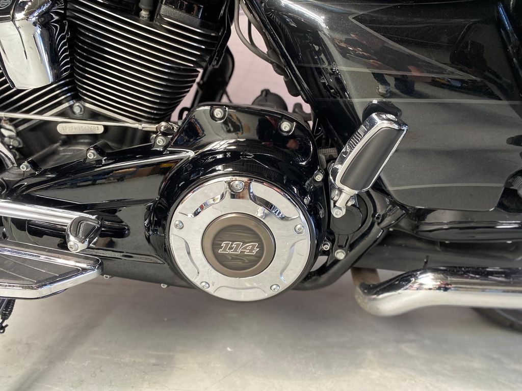 Cvo 1868 75KW STREET GLIDE  Cvo 1868 75KW STREET GLIDE