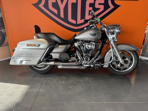  Tour Road king