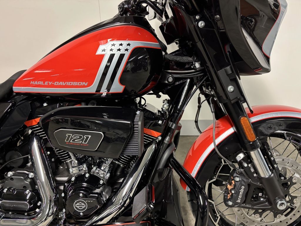 TOURING FLHXSE CVO STREET GLIDE  TOURING FLHXSE CVO STREET GLIDE