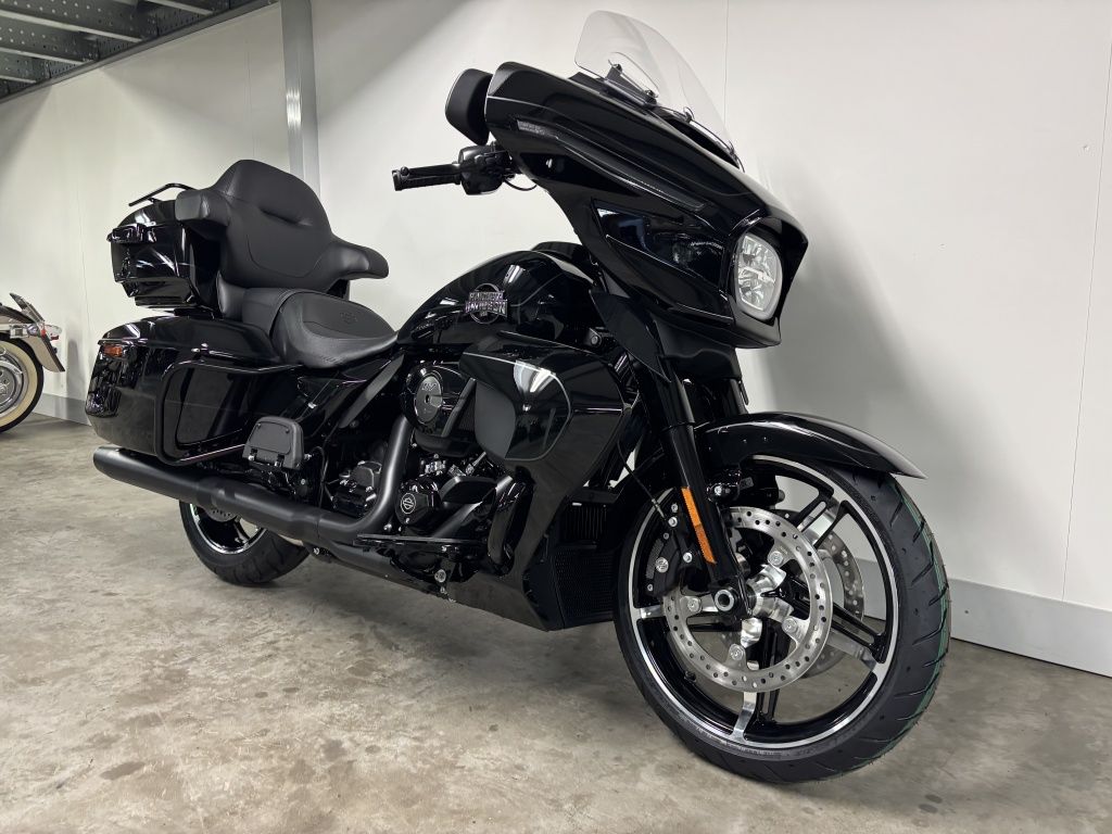 TOURING FLHXU STREET GLIDE ULTRA  TOURING FLHXU STREET GLIDE ULTRA