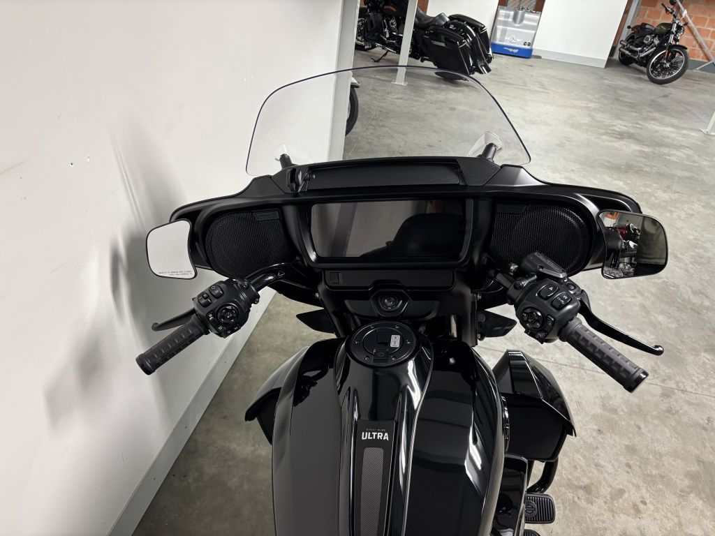 TOURING FLHXU STREET GLIDE ULTRA  TOURING FLHXU STREET GLIDE ULTRA