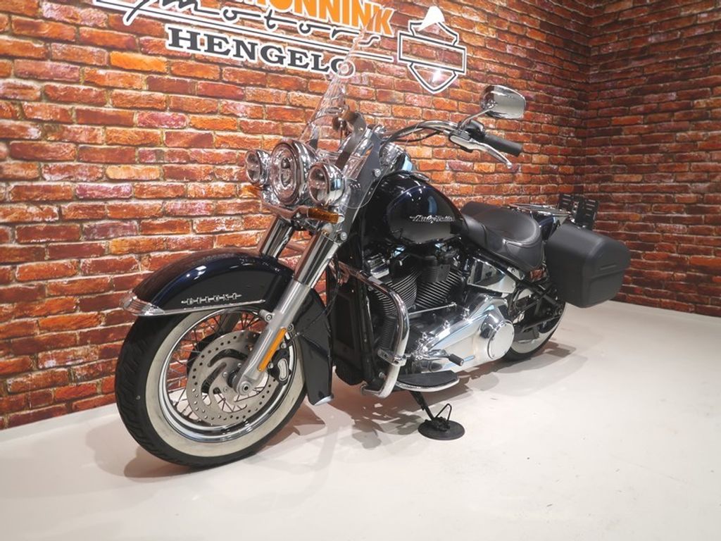 FLDE Softail de Luxe 107  FLDE Softail de Luxe 107