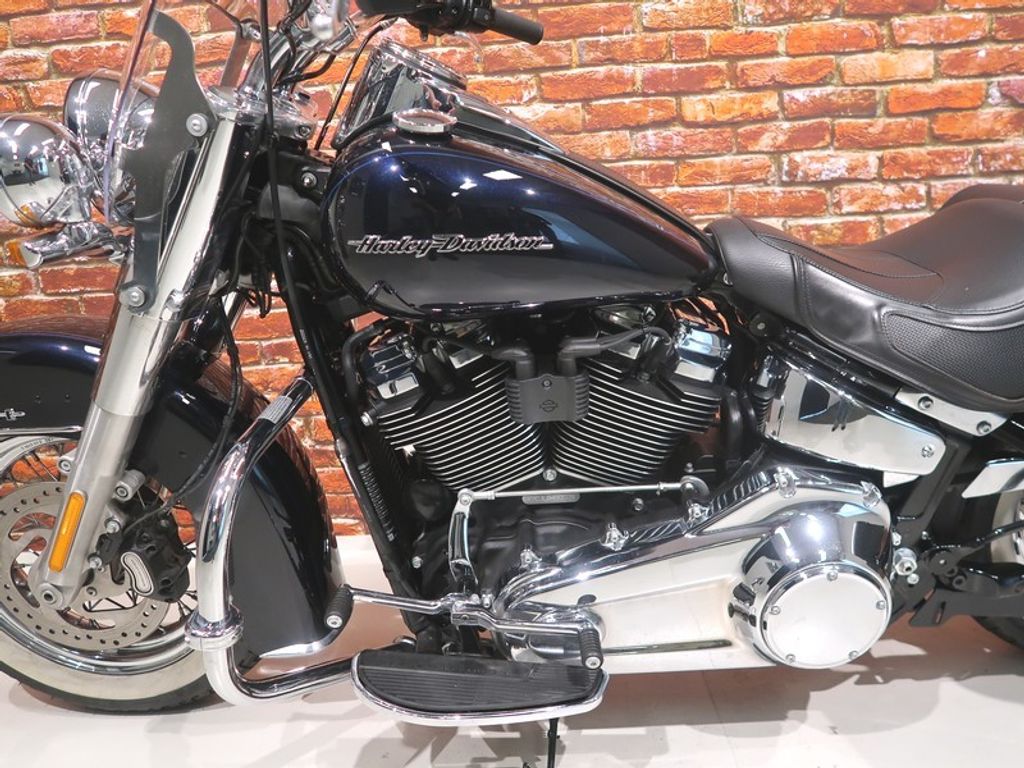 FLDE Softail de Luxe 107  FLDE Softail de Luxe 107