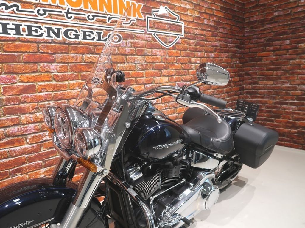 FLDE Softail de Luxe 107  FLDE Softail de Luxe 107