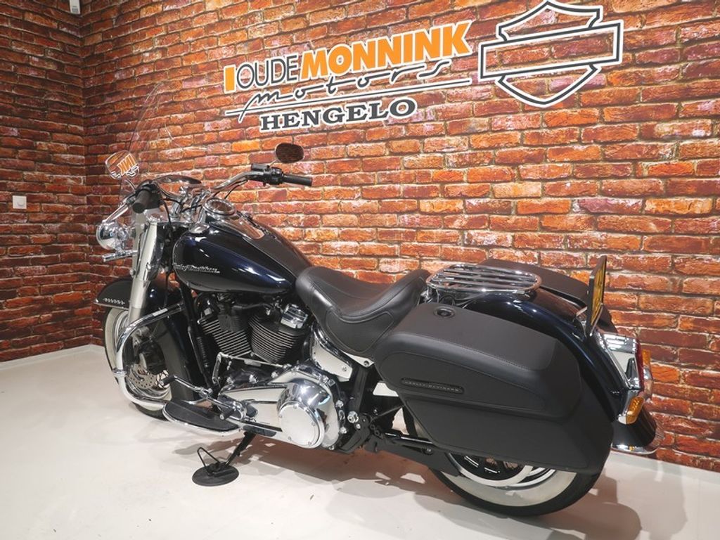 FLDE Softail de Luxe 107  FLDE Softail de Luxe 107