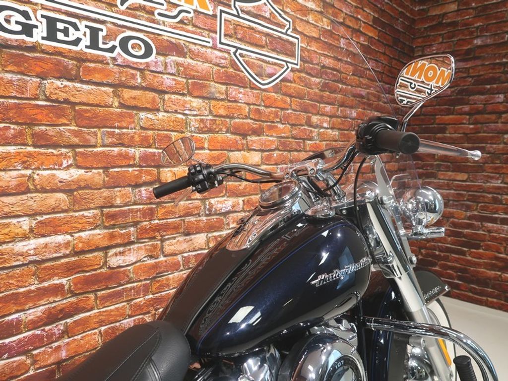 FLDE Softail de Luxe 107  FLDE Softail de Luxe 107