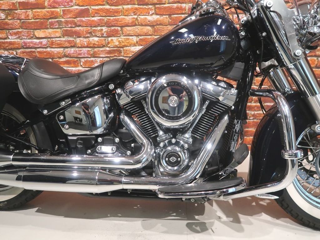 FLDE Softail de Luxe 107  FLDE Softail de Luxe 107