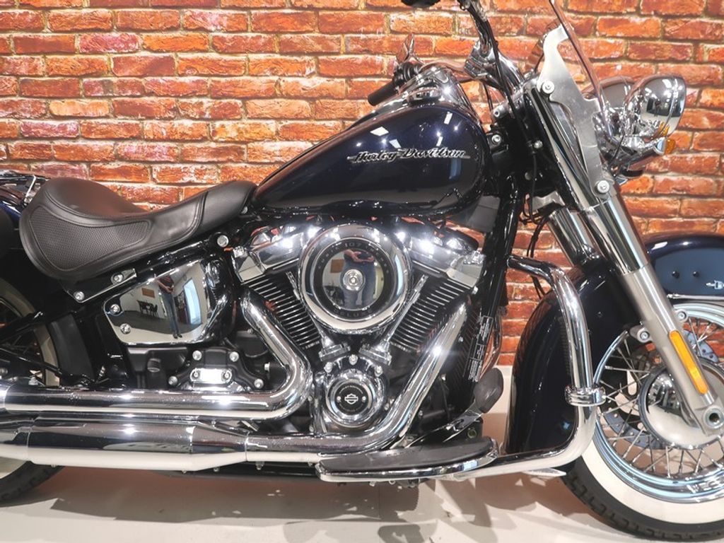 FLDE Softail de Luxe 107  FLDE Softail de Luxe 107