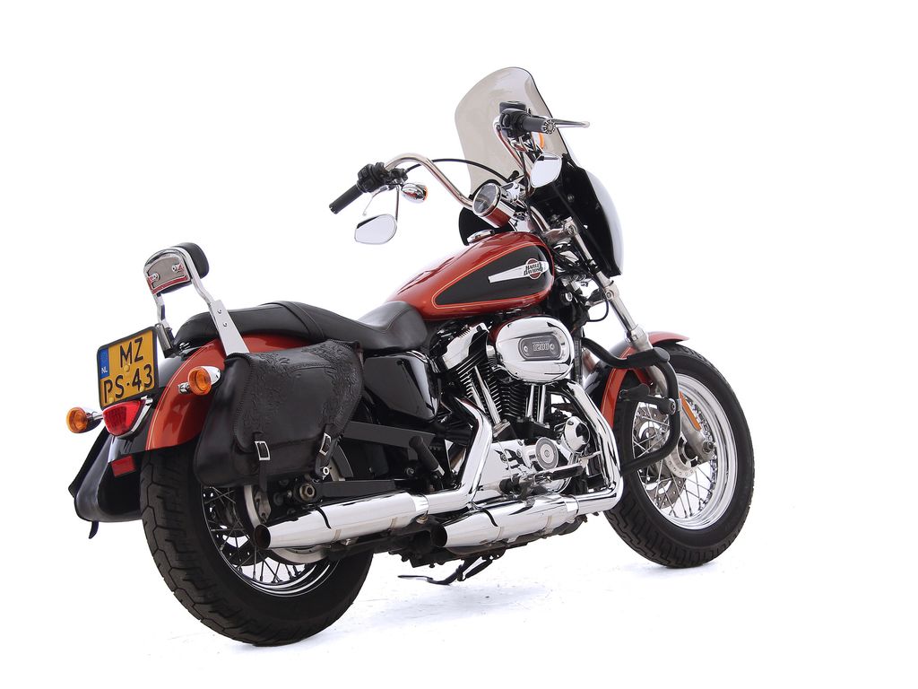 XL 1200C SPORTSTER CUSTOM  XL 1200C SPORTSTER CUSTOM