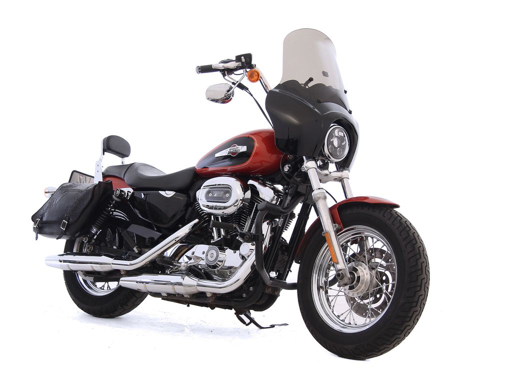 XL 1200C SPORTSTER CUSTOM  XL 1200C SPORTSTER CUSTOM