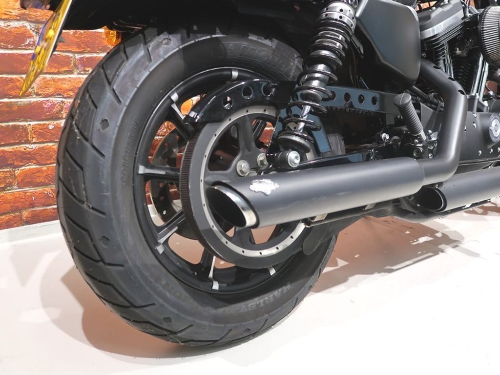 XL 883 N Iron Sportster  XL 883 N Iron Sportster