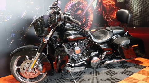  Chopper Street Glide C.V.O