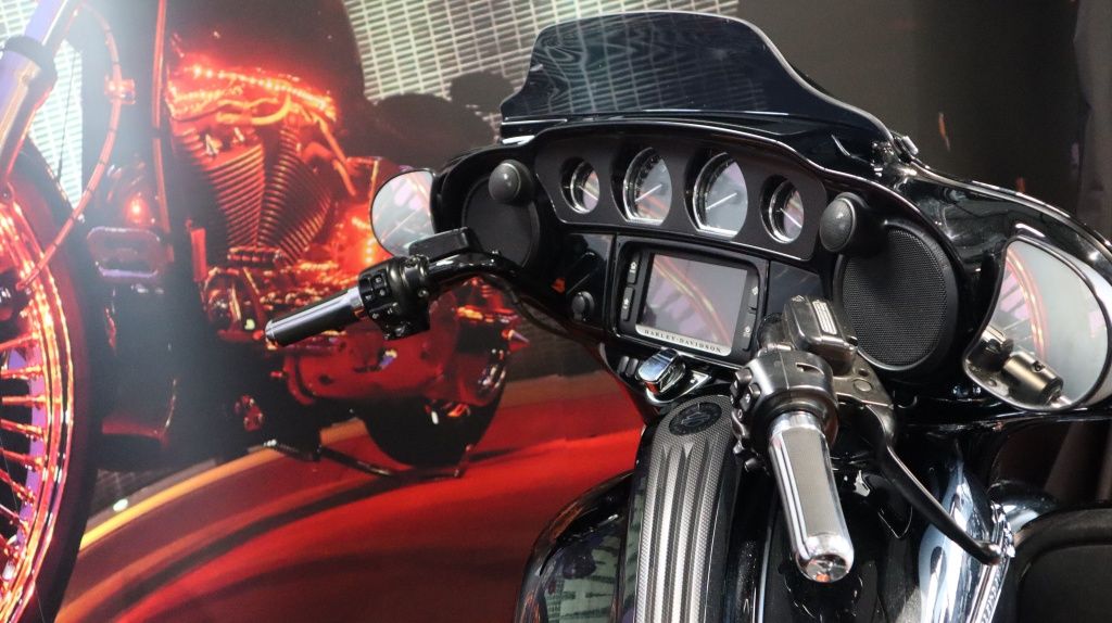 Chopper Street Glide C.V.O  Chopper Street Glide C.V.O