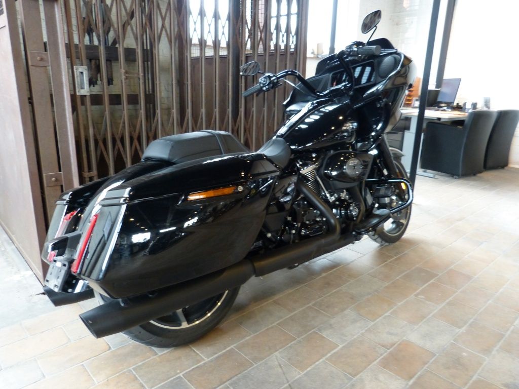 TOURING FLTRX ROAD GLIDE  TOURING FLTRX ROAD GLIDE