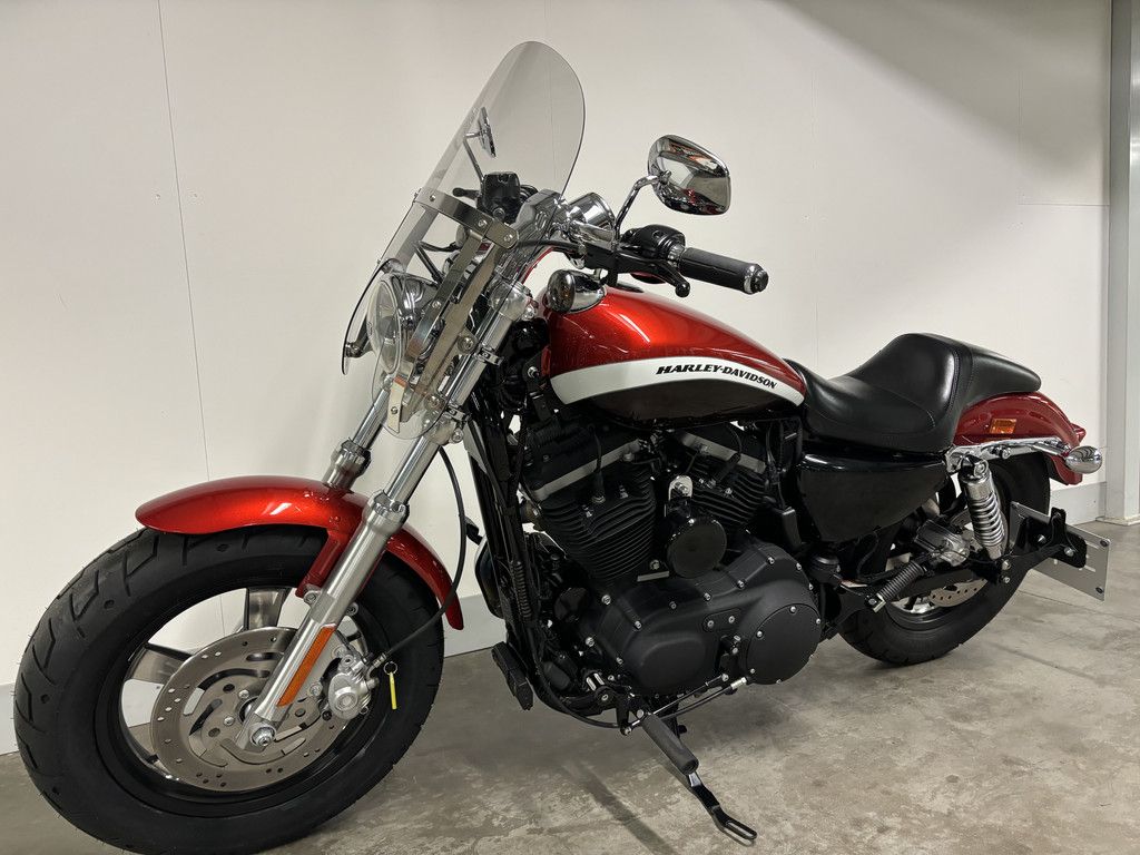 Cruiser SPORTSTER XL1200C CUSTOM  Cruiser SPORTSTER XL1200C CUSTOM