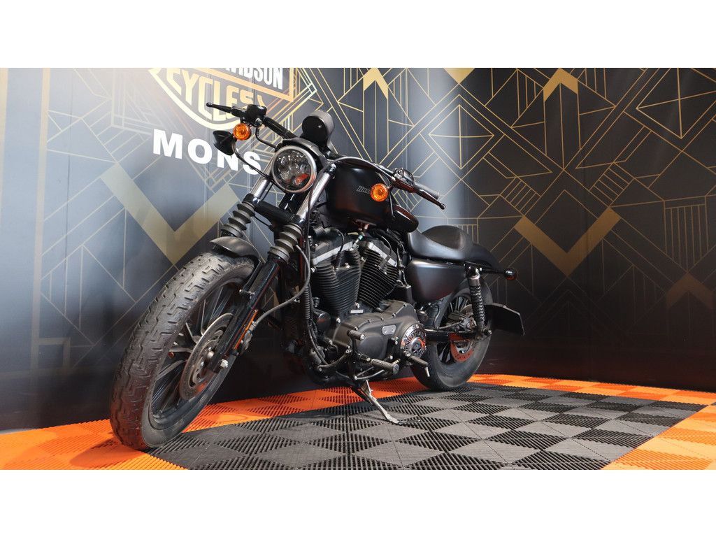  Sport/tour Iron 883