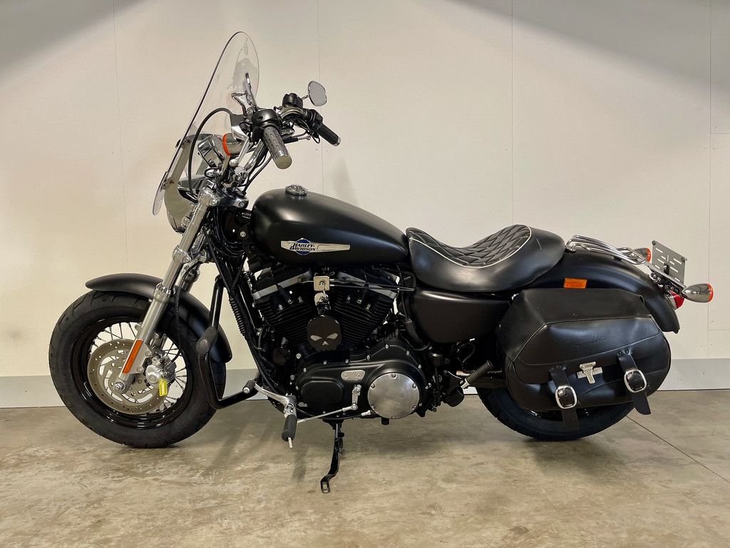 Cruiser SPORTSTER XL1200CB LIMITED MET REGELBARE UITLAAT  Cruiser SPORTSTER XL1200CB LIMITED MET REGELBARE UITLAAT