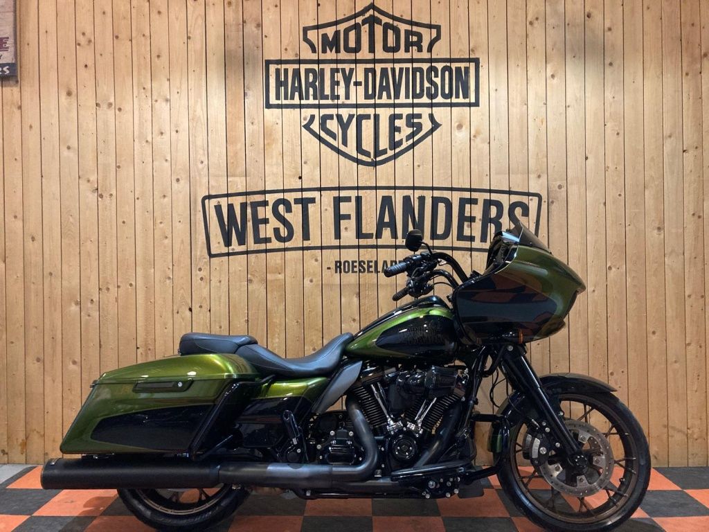  Road Glide ST