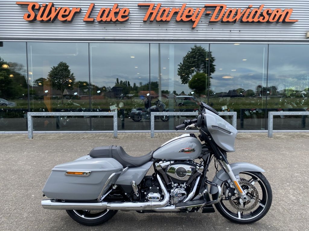  New Generation Street Glide met slechts 2570km