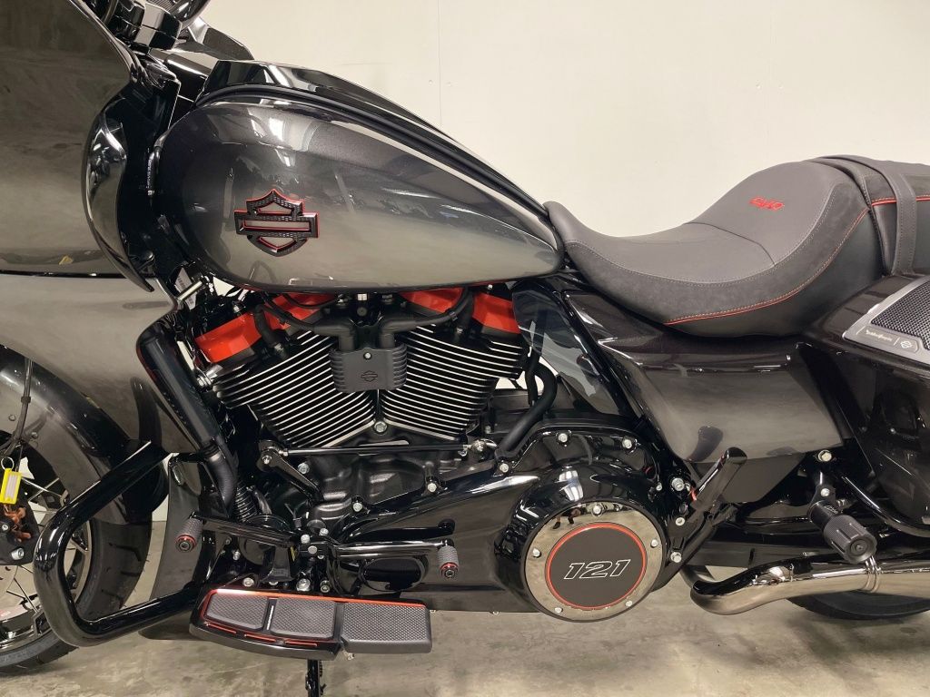 TOURING FLTRXSE CVO ROAD GLIDE  TOURING FLTRXSE CVO ROAD GLIDE