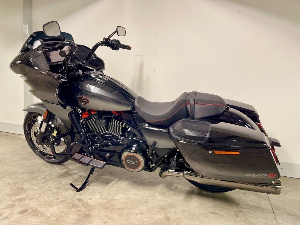 TOURING FLTRXSE CVO ROAD GLIDE  TOURING FLTRXSE CVO ROAD GLIDE