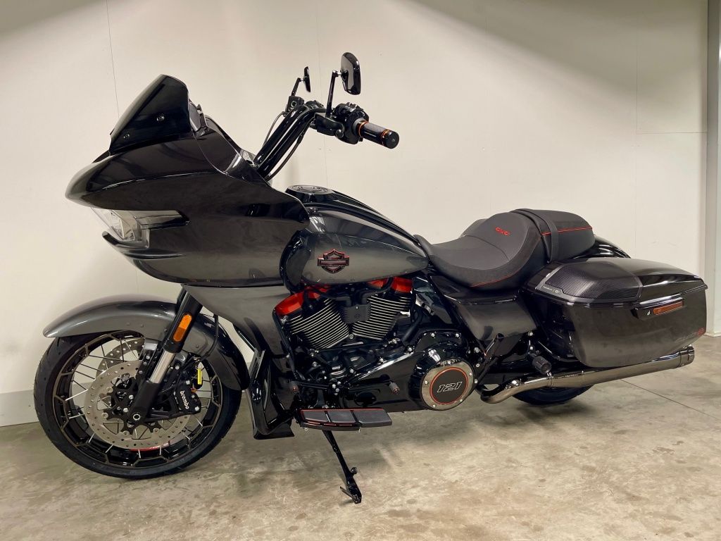 TOURING FLTRXSE CVO ROAD GLIDE  TOURING FLTRXSE CVO ROAD GLIDE