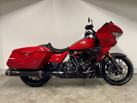  TOURING CVO ROAD GLIDE ST