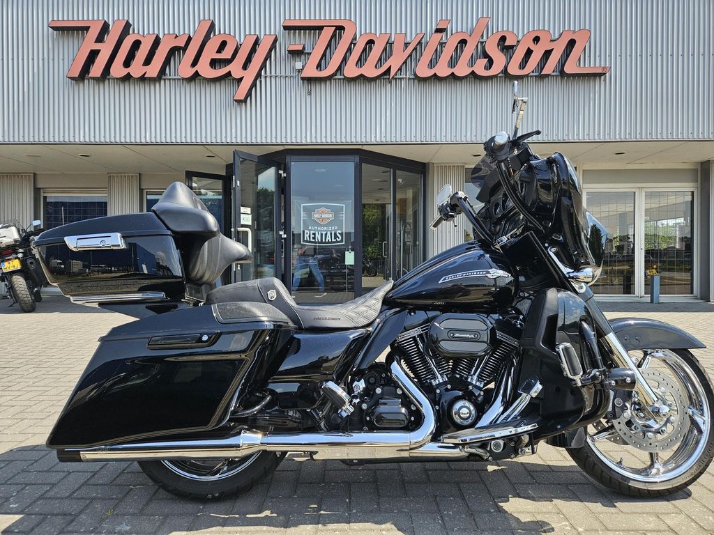  FLHXSE CVO Street Glide