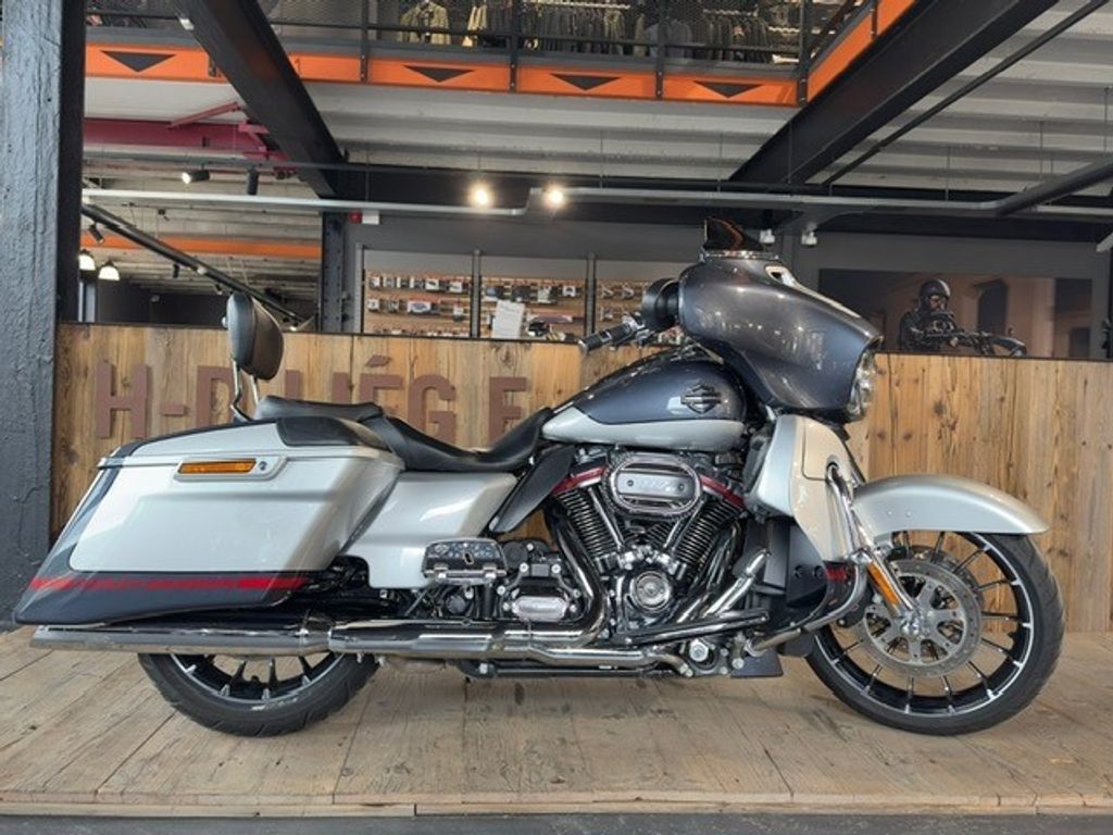 STREET GLIDE CVO 117 TOURING  STREET GLIDE CVO 117 TOURING