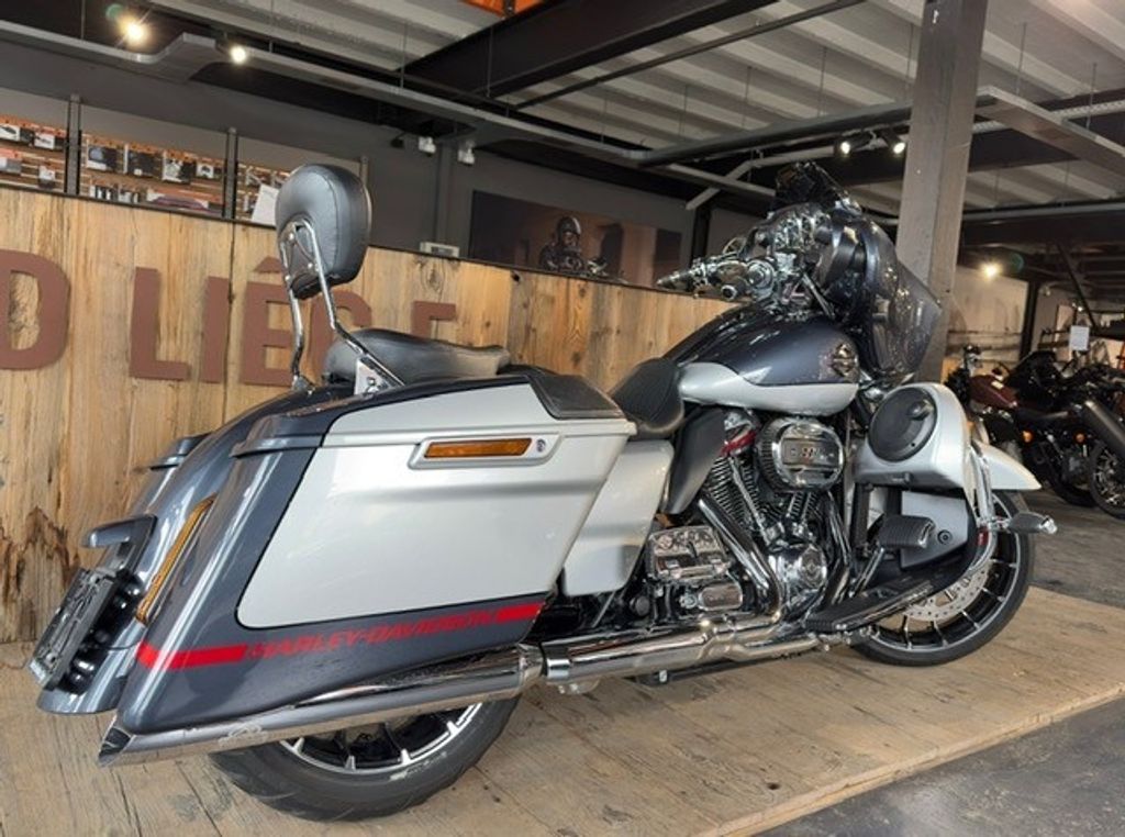 STREET GLIDE CVO 117 TOURING  STREET GLIDE CVO 117 TOURING