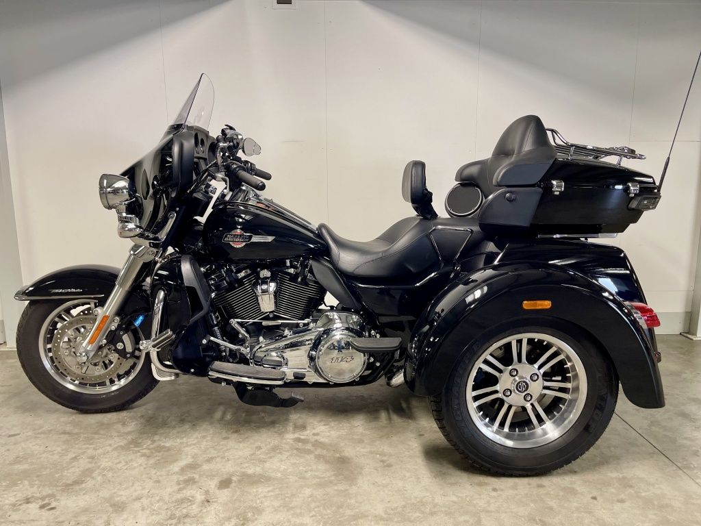 TRIKE FLHTCUTG TRI GLIDE ULTRA  TRIKE FLHTCUTG TRI GLIDE ULTRA