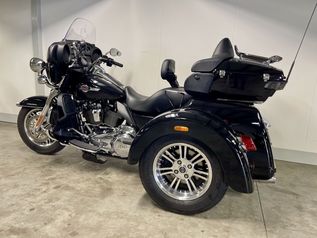 TRIKE FLHTCUTG TRI GLIDE ULTRA  TRIKE FLHTCUTG TRI GLIDE ULTRA