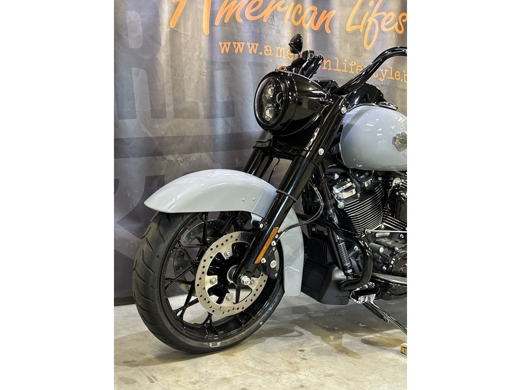 Touring Touring Roadking Special FLHRXS  Touring Touring Roadking Special FLHRXS