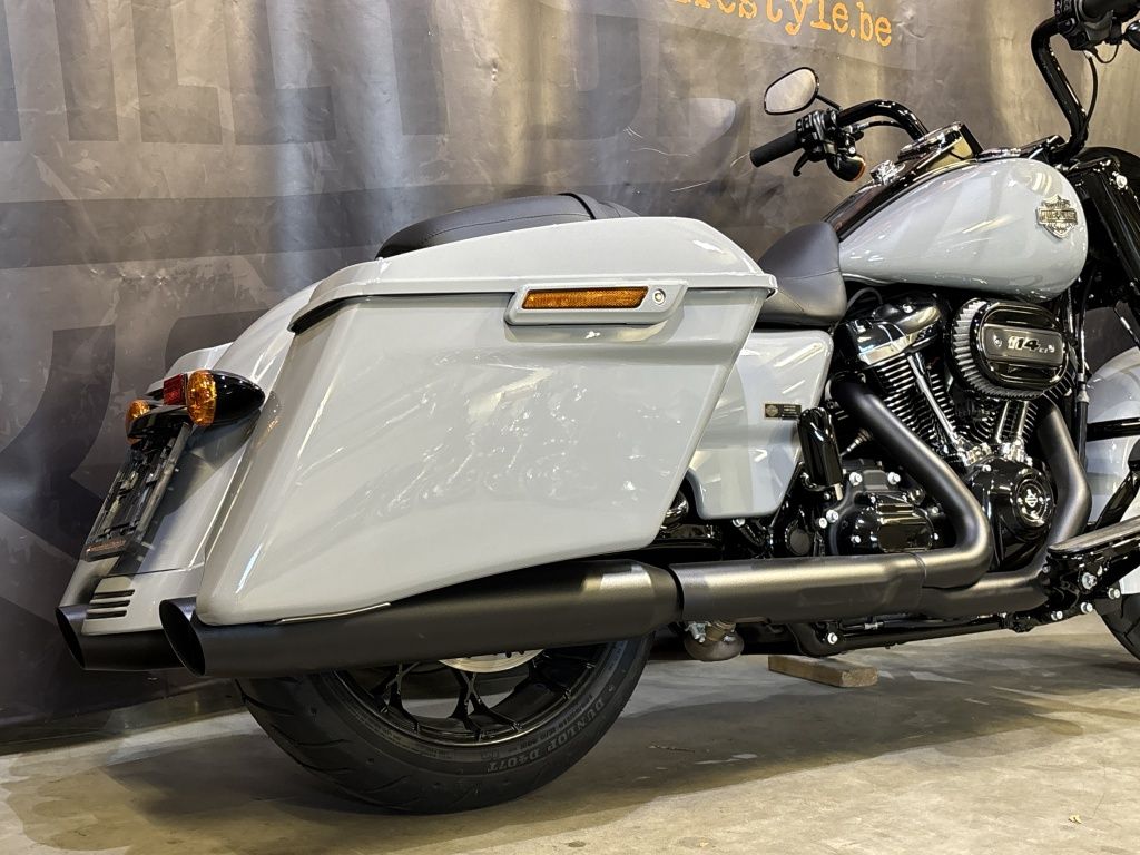 Touring Touring Roadking Special FLHRXS  Touring Touring Roadking Special FLHRXS