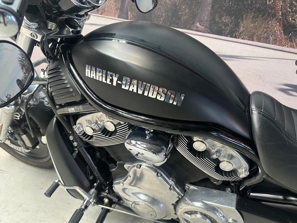 V-Rod  1130 VRSCD NIGHT ROD  V-Rod  1130 VRSCD NIGHT ROD