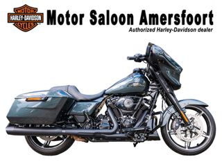  FLHX STREET GLIDE / STREETGLIDE BTW-MOTOR!
