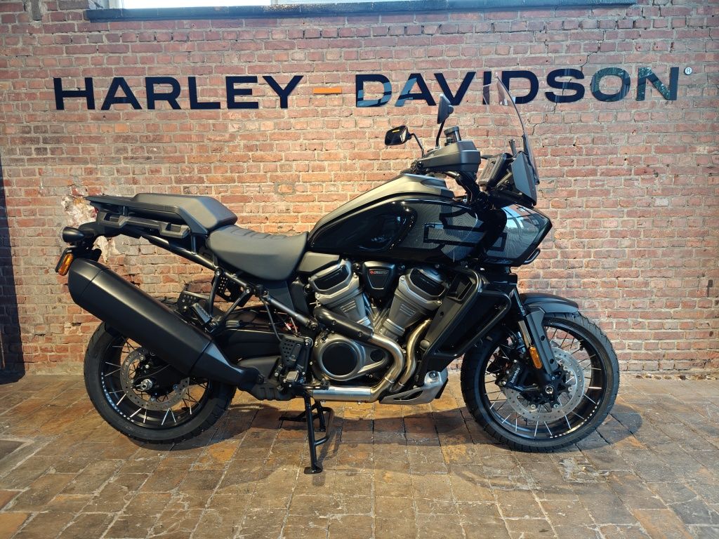  Adventure Touring Pan America S