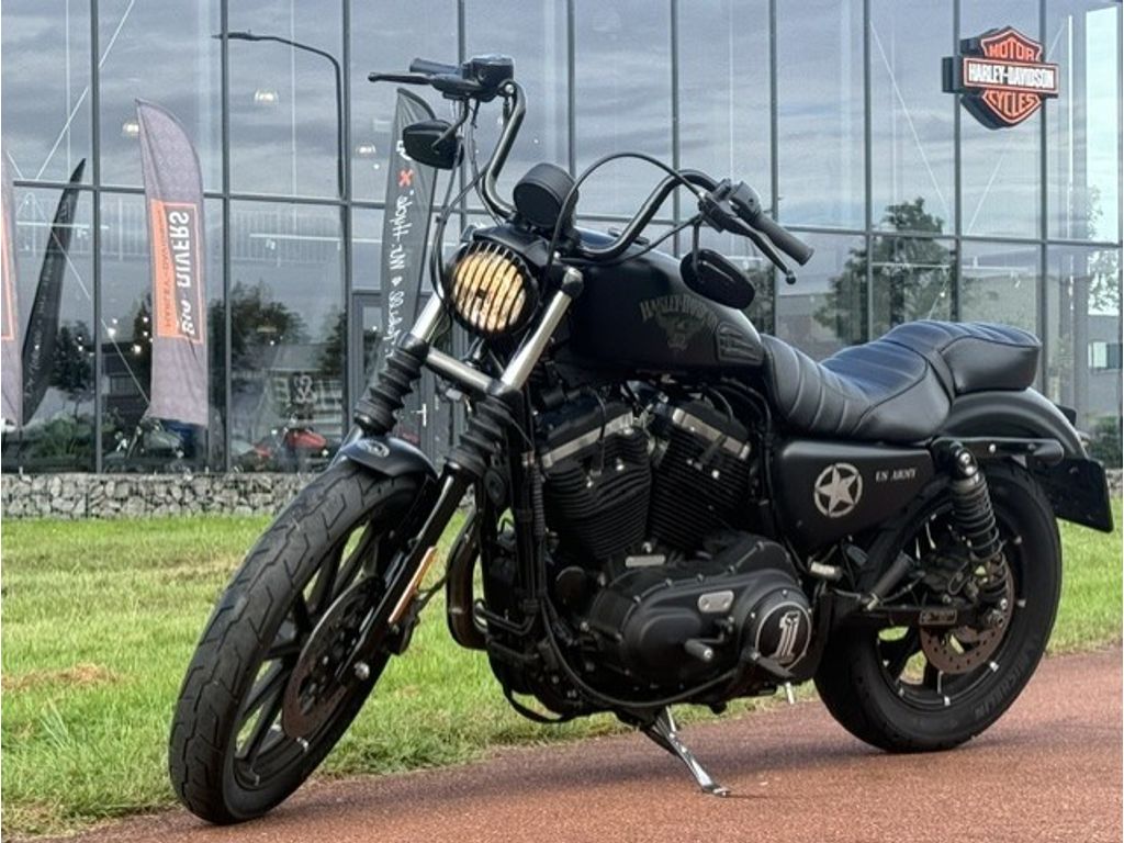  IRON 883
