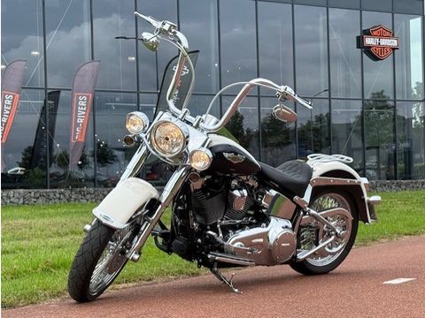  Softail Deluxe