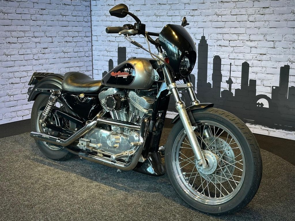  XLH 883 SPORTSTER HUGGER